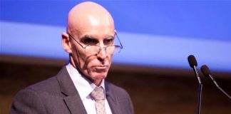 Former NBN boss slams Coalition’s ‘colossal mistake’