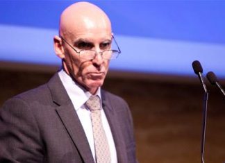 Former NBN boss slams Coalition’s ‘colossal mistake’
