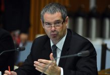 Gambling industry finds plenty of political guns for hire to defend the status quo