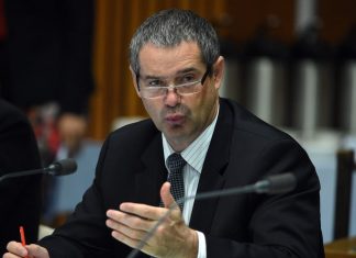 Gambling industry finds plenty of political guns for hire to defend the status quo