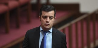 Government questions whether Dastyari fit to be a senator, in new row over Chinese donor