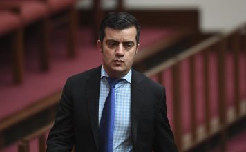 Government questions whether Dastyari fit to be a senator, in new row over Chinese donor