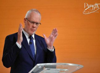Government sets up inquiry into embattled ABC chairman’s email