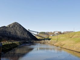 Why does the Carmichael coal mine need to use so much water?