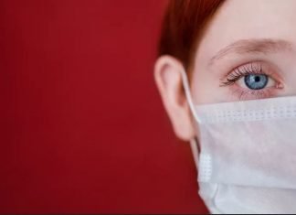 Coronavirus: how worried should I be about the shortage of face masks? Or can I just use a scarf?