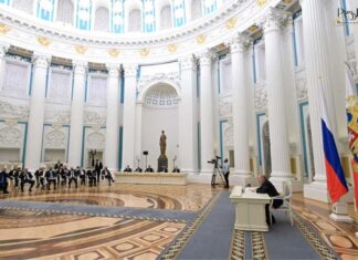 Cracks emerge in Russian elite as tycoons start to bemoan invasion