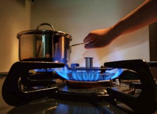 Why did gas prices go from $10 a gigajoule to $800 a gigajoule?